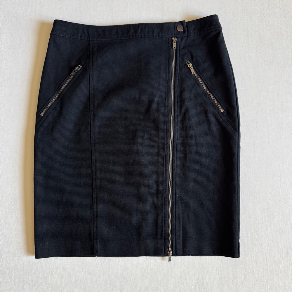 Banana Republic Moto Zip Front Pencil Skirt Black Utilitarian Edgy Mini Size 4